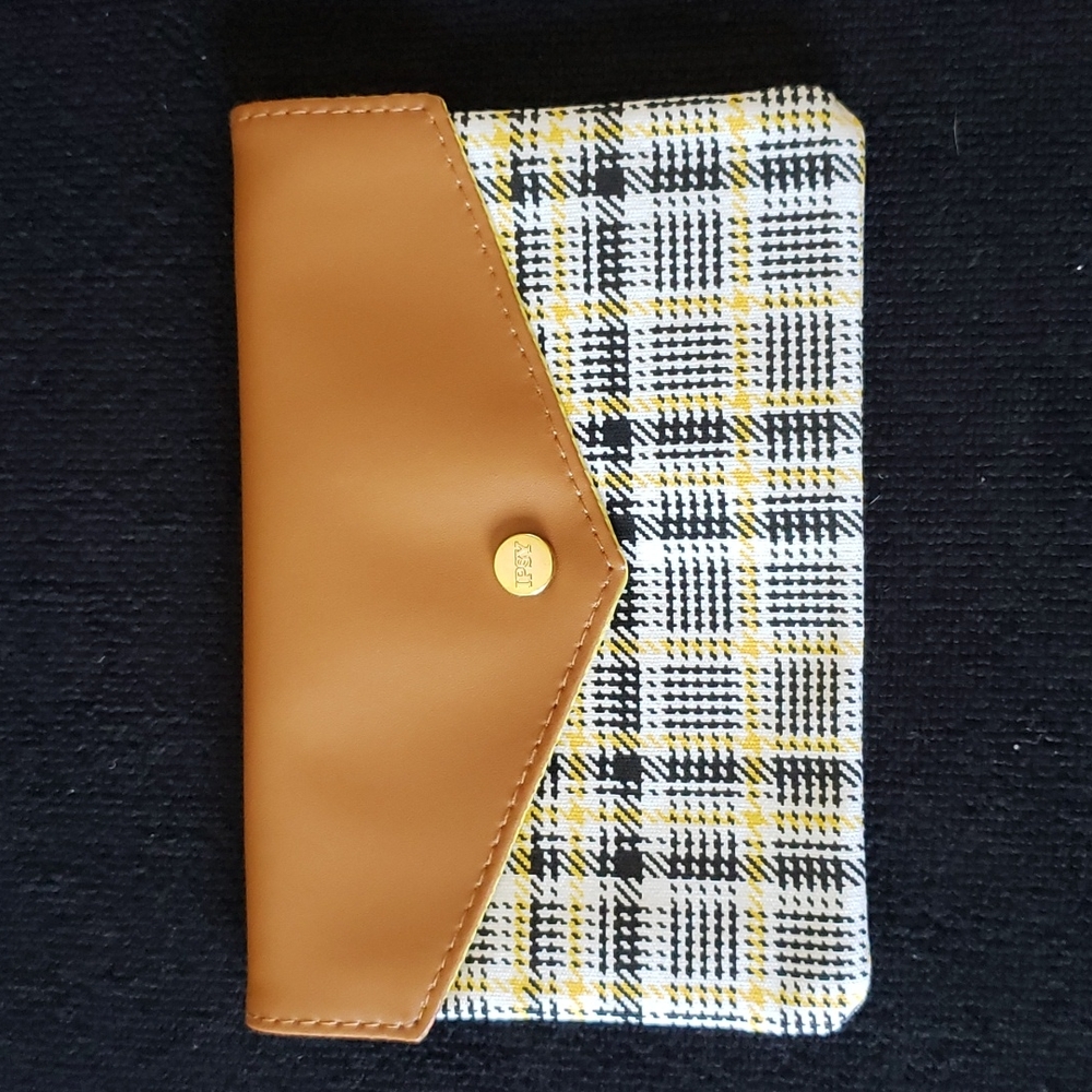 🥳3 for $20🥳 - Ipsy Plaid Make Up Bag - Picture 1 of 5